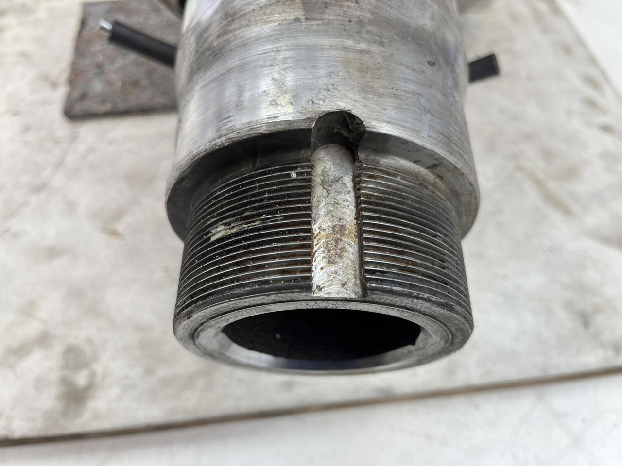 Achsschenkel für Mobilkran Grove GMK Steering knuckle 16 holes: das Bild 7