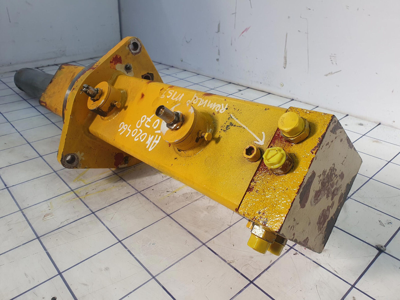 Grove Grove GMK 3050 counterweight cylinder - Hydraulikzylinder für Mobilkran: das Bild 4 Grove Grove GMK 3050 counterweight cylinder - Hydraulikzylinder für Mobilkran: das Bild 4