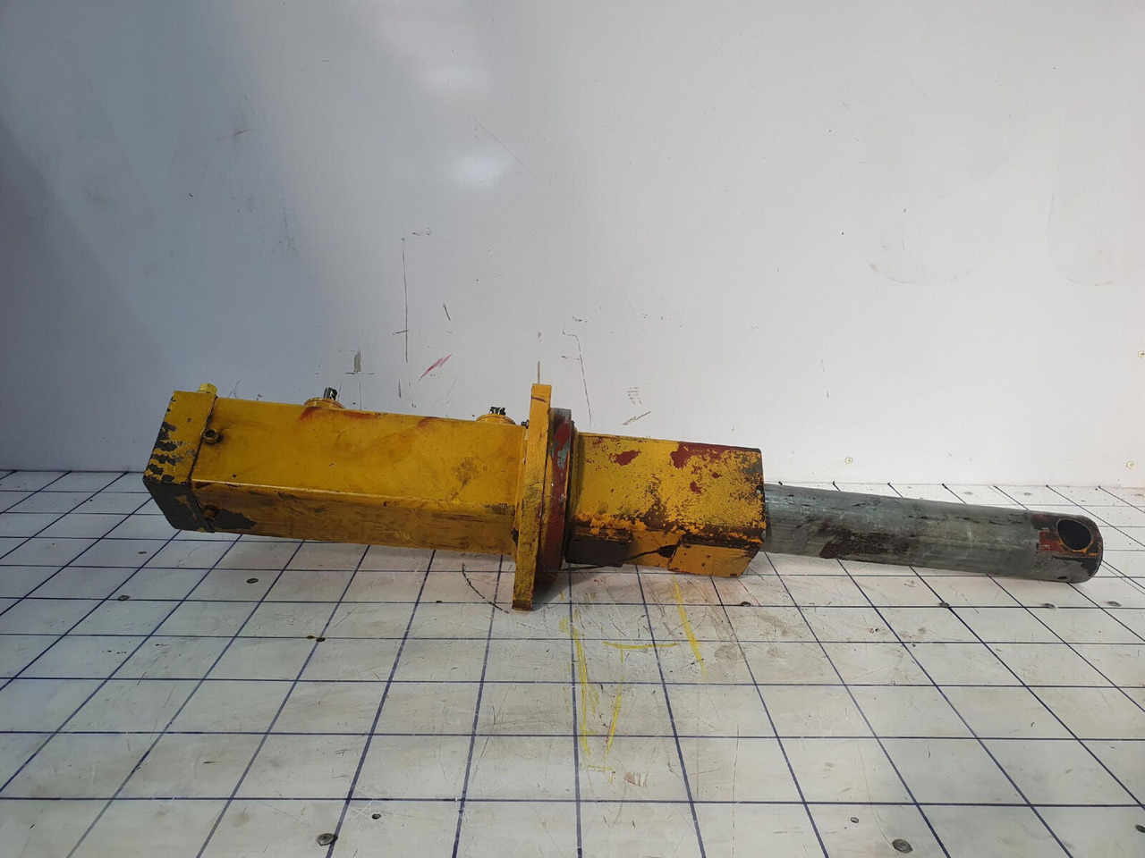 Grove Grove GMK 3050 counterweight cylinder - Hydraulikzylinder für Mobilkran: das Bild 2 Grove Grove GMK 3050 counterweight cylinder - Hydraulikzylinder für Mobilkran: das Bild 2