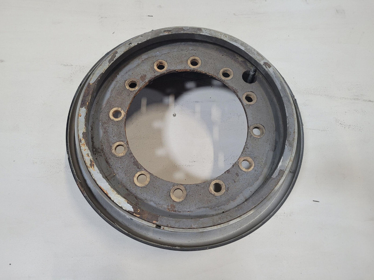 Grove Rim 385/95R25 12 5.5 3p - Felge für Kran: das Bild 2 Grove Rim 385/95R25 12 5.5 3p - Felge für Kran: das Bild 2