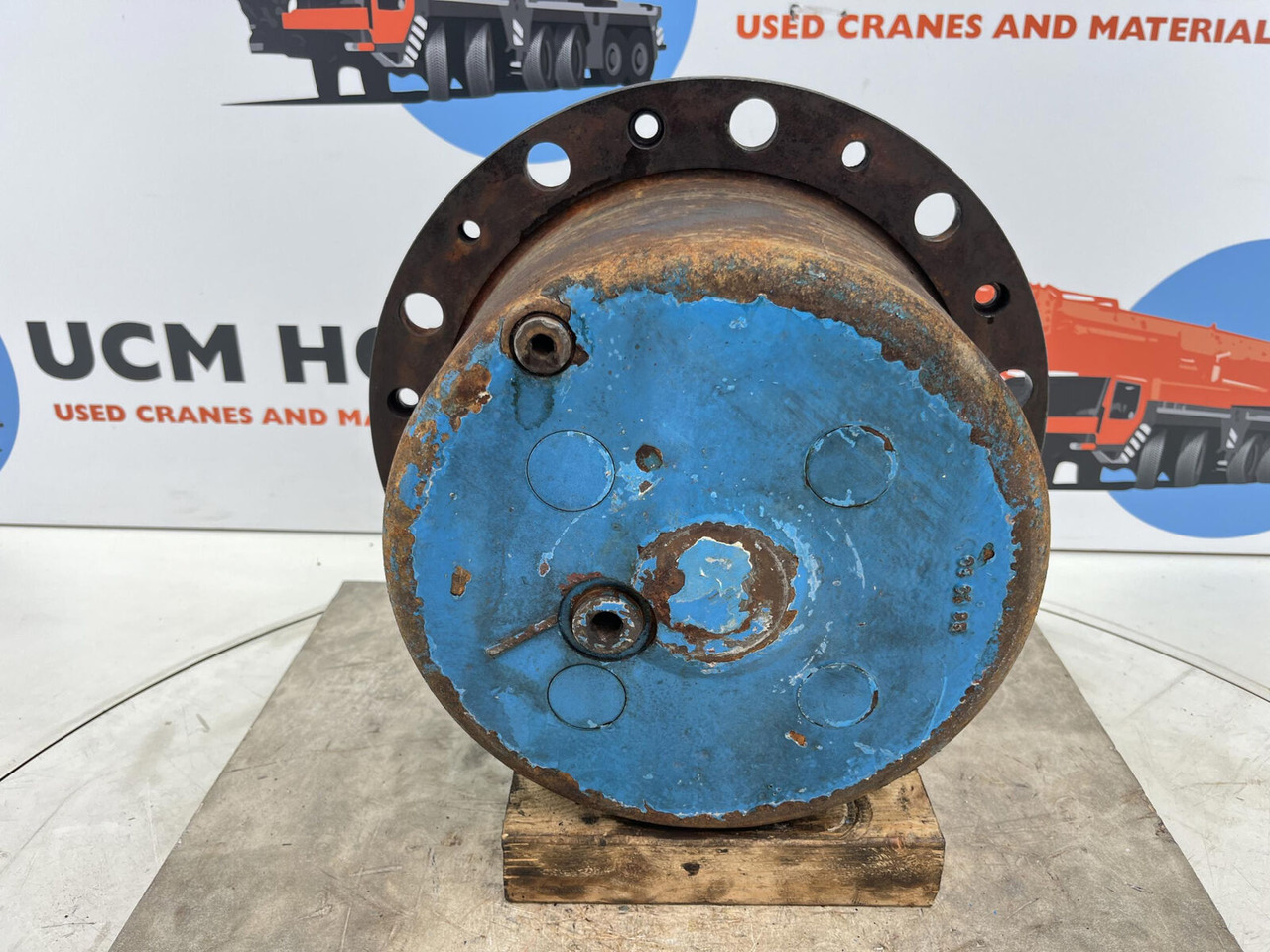 Kessler+Co Kessler planetary gear 22-25-74-40-4pl-H172-46 - Fahrantrieb für Kran: das Bild 1 Kessler+Co Kessler planetary gear 22-25-74-40-4pl-H172-46 - Fahrantrieb für Kran: das Bild 1