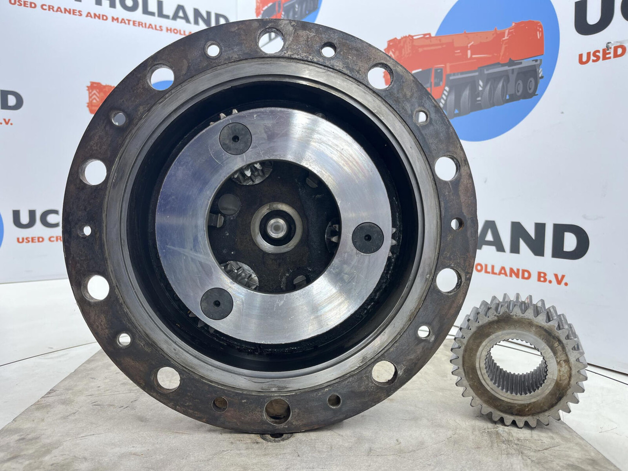 Kessler Planetary gear 31-15-62-40-pl-H84-46 - Fahrantrieb für Mobilkran: das Bild 4 Kessler Planetary gear 31-15-62-40-pl-H84-46 - Fahrantrieb für Mobilkran: das Bild 4