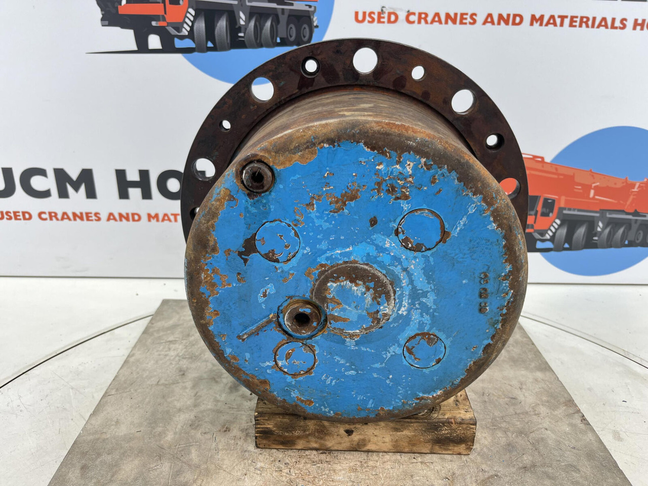 Kessler planetary gear 22-25-74-40-4pl-H172-46 - Fahrantrieb für Kran: das Bild 1 Kessler planetary gear 22-25-74-40-4pl-H172-46 - Fahrantrieb für Kran: das Bild 1