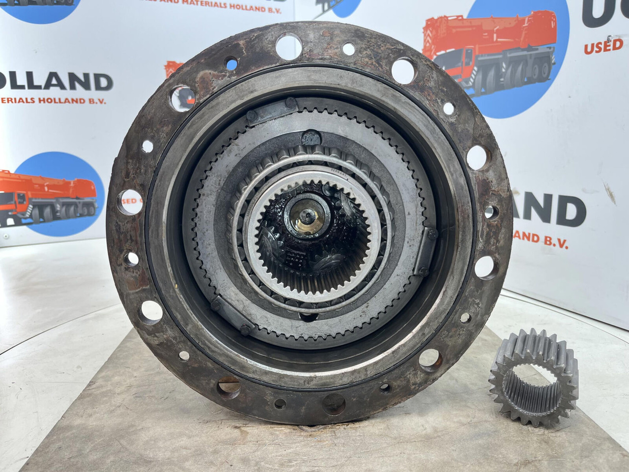 Kessler planetary gear 22-25-74-40-4pl-H172-46 - Fahrantrieb für Kran: das Bild 5 Kessler planetary gear 22-25-74-40-4pl-H172-46 - Fahrantrieb für Kran: das Bild 5