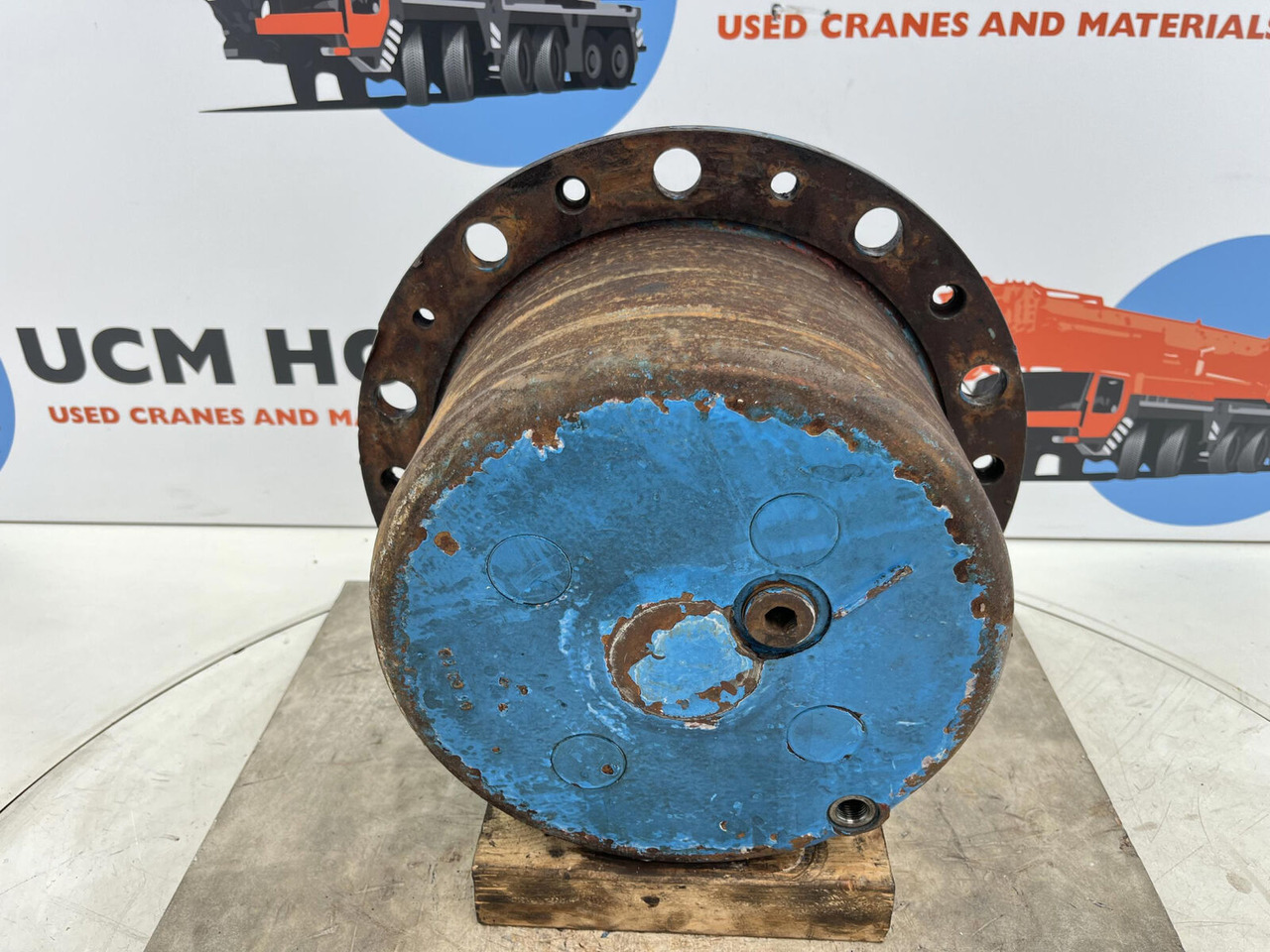 Kessler planetary gear 22-25-74-40-4pl-H172-46 - Fahrantrieb für Kran: das Bild 1 Kessler planetary gear 22-25-74-40-4pl-H172-46 - Fahrantrieb für Kran: das Bild 1