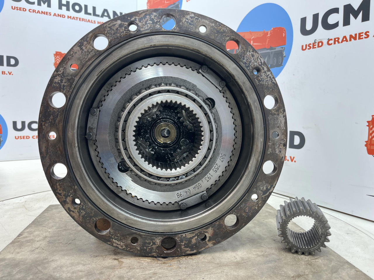 Kessler planetary gear 22-25-74-40-4pl-H172-46 - Fahrantrieb für Kran: das Bild 5 Kessler planetary gear 22-25-74-40-4pl-H172-46 - Fahrantrieb für Kran: das Bild 5