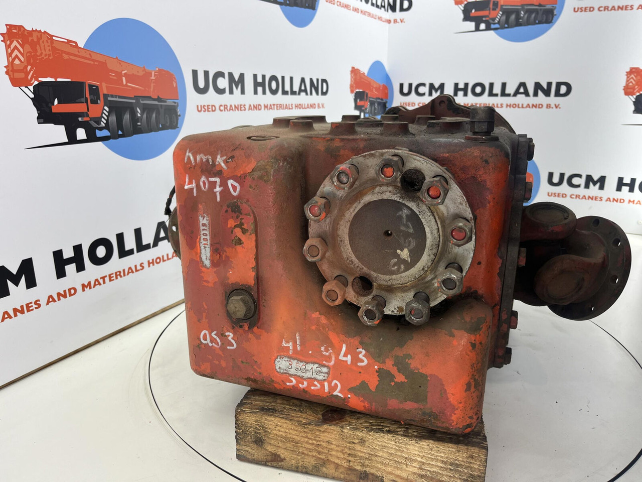 Krupp KMK 4070 axle 3 diff box - Differenzial Getriebe für Mobilkran: das Bild 2 Krupp KMK 4070 axle 3 diff box - Differenzial Getriebe für Mobilkran: das Bild 2