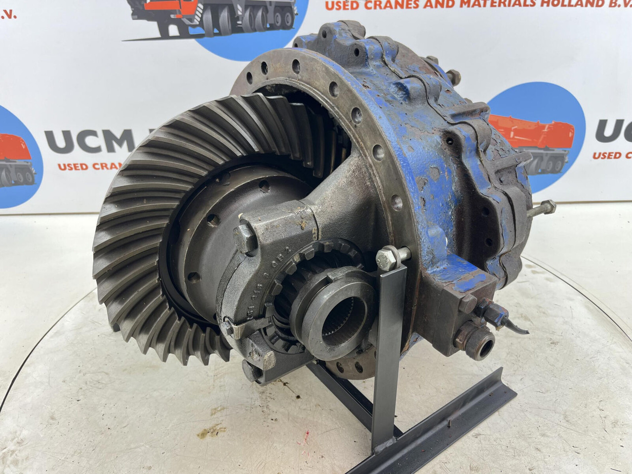 Krupp KMK 5100 Mid differential 13x35 axle 2 - Differenzial Getriebe für Mobilkran: das Bild 2 Krupp KMK 5100 Mid differential 13x35 axle 2 - Differenzial Getriebe für Mobilkran: das Bild 2