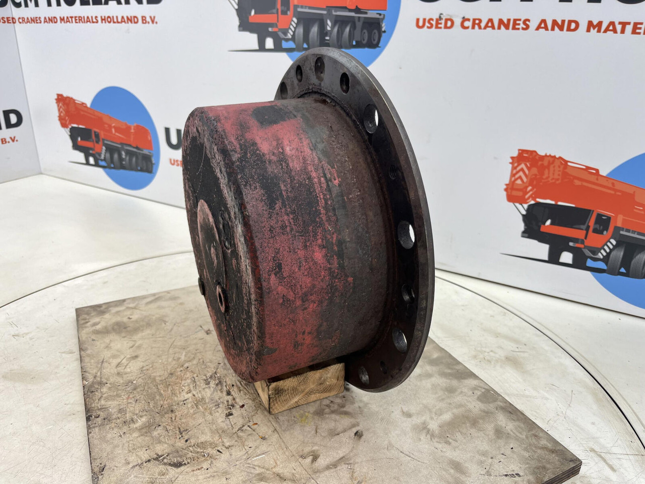 Liebherr LTM 1060/2 planetary gear 17-24-67-32-3pl-H135-46 - Fahrantrieb für Mobilkran: das Bild 2 Liebherr LTM 1060/2 planetary gear 17-24-67-32-3pl-H135-46 - Fahrantrieb für Mobilkran: das Bild 2