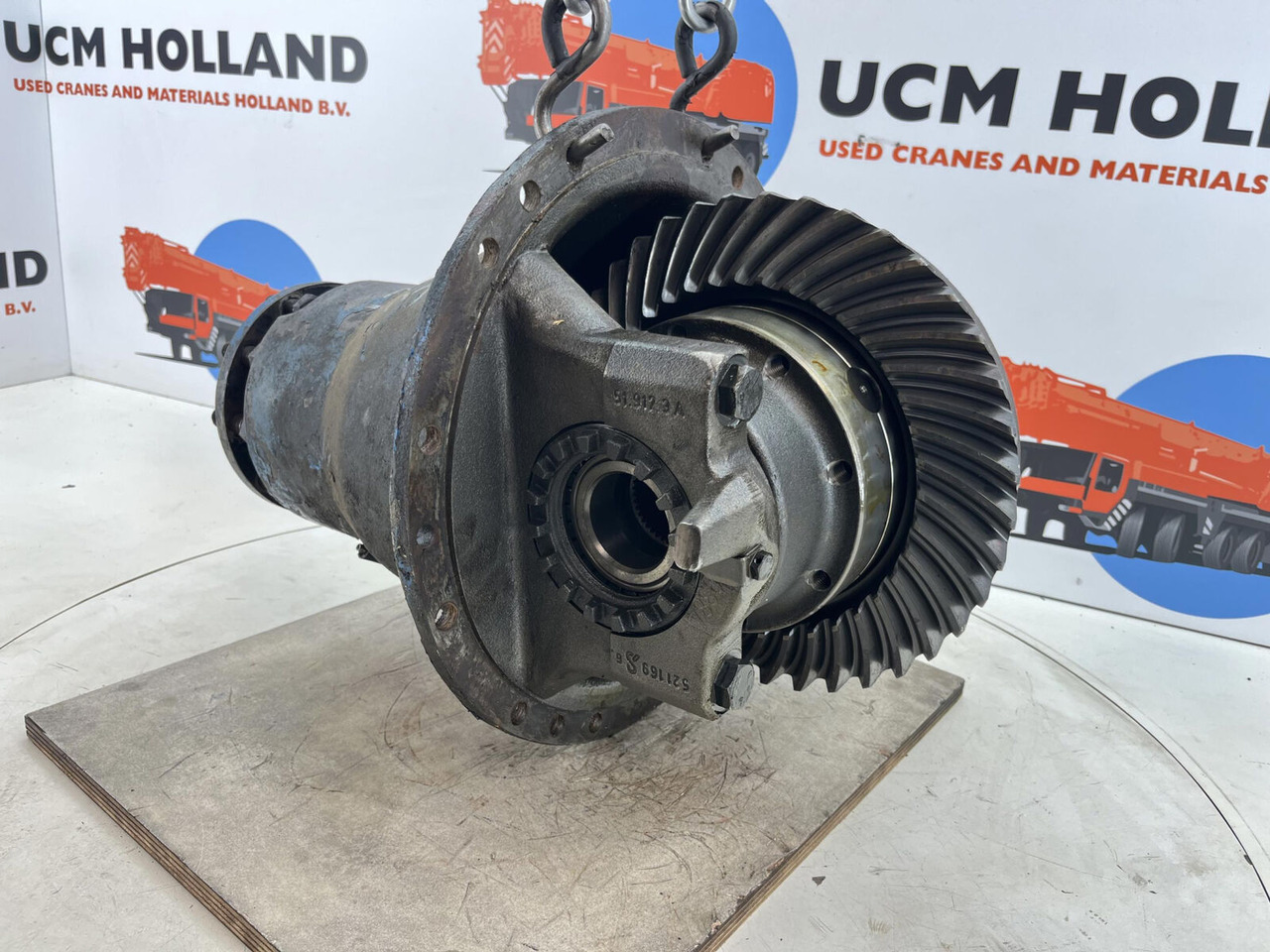 Liebherr LTM 1060 End differential 17x39 axle 1 - Differenzial Getriebe für Mobilkran: das Bild 1 Liebherr LTM 1060 End differential 17x39 axle 1 - Differenzial Getriebe für Mobilkran: das Bild 1