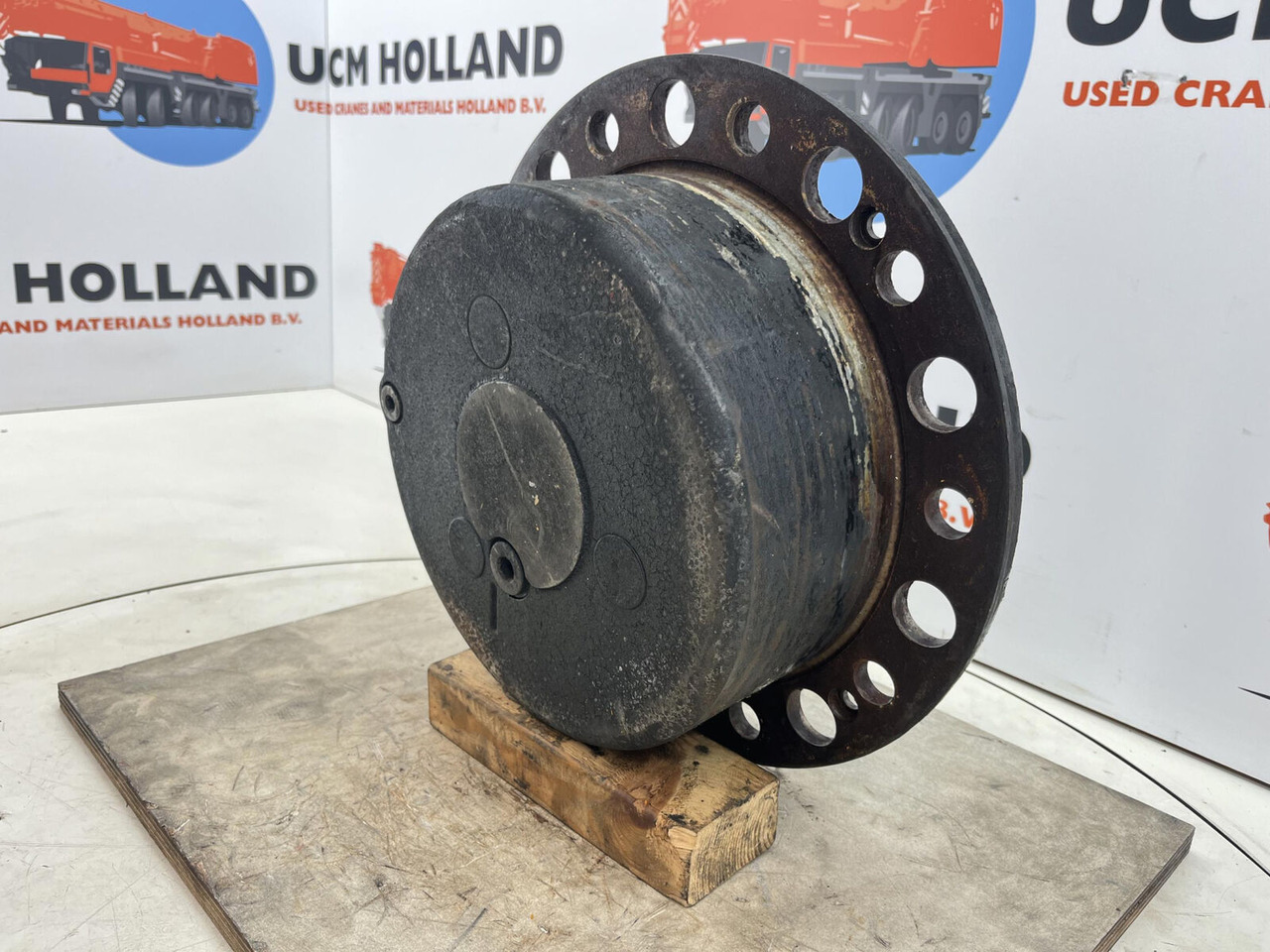Liebherr LTM 1070 planetary gear 17-24-67-32-3pl-H127-46 - Fahrantrieb für Mobilkran: das Bild 2 Liebherr LTM 1070 planetary gear 17-24-67-32-3pl-H127-46 - Fahrantrieb für Mobilkran: das Bild 2