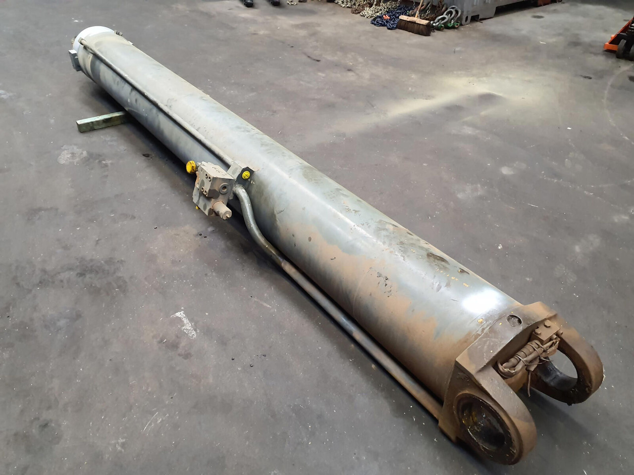 Liebherr LTM 1160-2 luffing cylinder - Hydraulikzylinder für Mobilkran: das Bild 4 Liebherr LTM 1160-2 luffing cylinder - Hydraulikzylinder für Mobilkran: das Bild 4