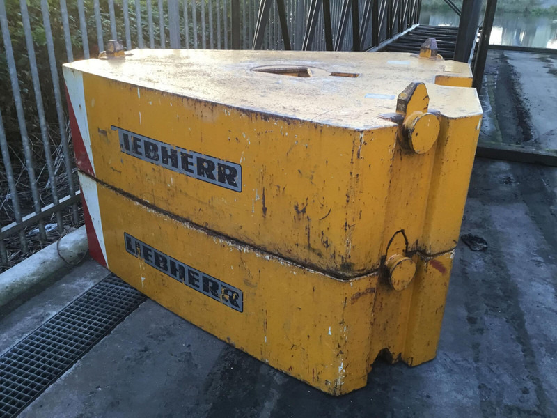 Gegengewicht für Baumaschine Liebherr LTM 1400-7.1 counterweight 10T: das Bild 1