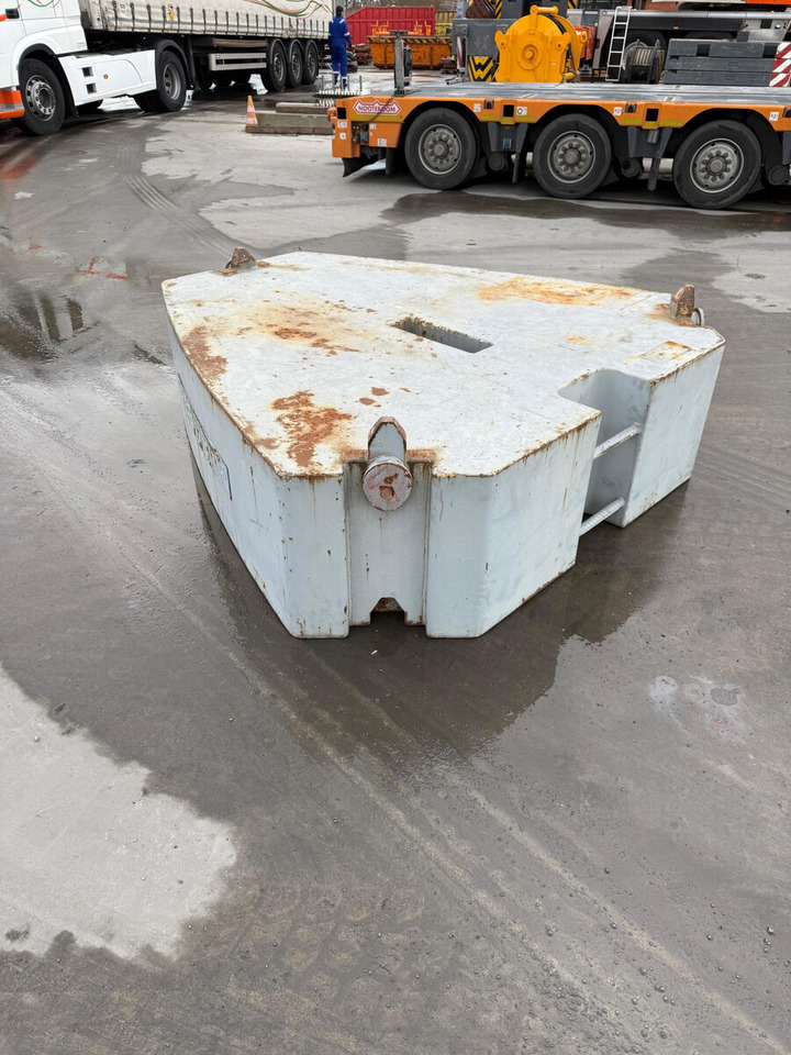Liebherr LTM /LR counterweight 10T - Gegengewicht für Mobilkran: das Bild 2 Liebherr LTM /LR counterweight 10T - Gegengewicht für Mobilkran: das Bild 2