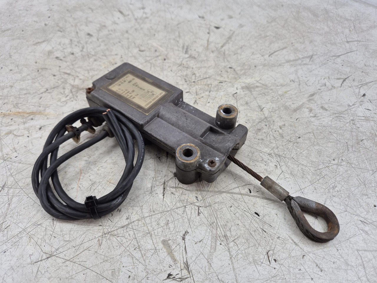 Liebherr TM 1060-2 Hoist limit switch - Elektrische Ausrüstung für Kran: das Bild 2 Liebherr TM 1060-2 Hoist limit switch - Elektrische Ausrüstung für Kran: das Bild 2