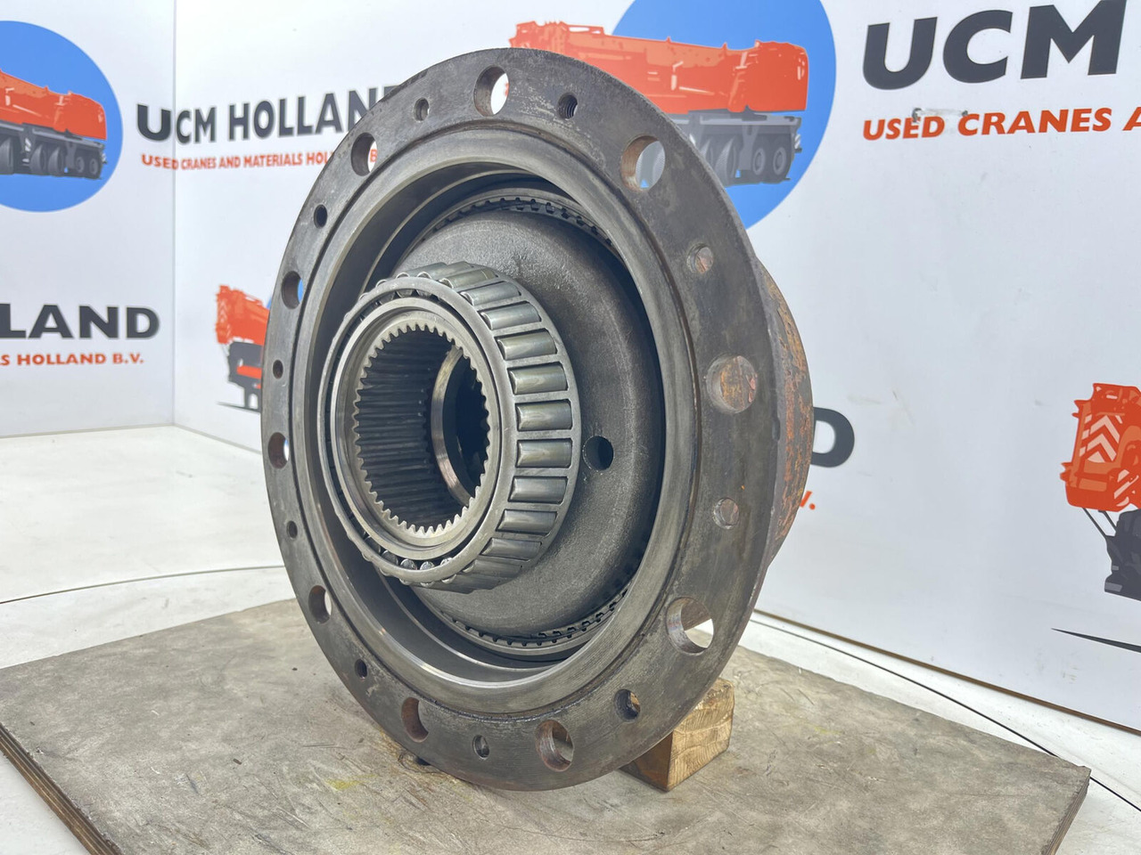 Terex AC 155 Planetary gear 17-24-67-32-3pl-H136-46 - Fahrantrieb für Mobilkran: das Bild 3 Terex AC 155 Planetary gear 17-24-67-32-3pl-H136-46 - Fahrantrieb für Mobilkran: das Bild 3