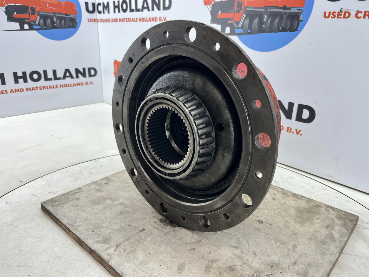 Terex AC 155 planetary gear 17-24-67-32-3pl-H135-46 - Fahrantrieb für Kran: das Bild 3 Terex AC 155 planetary gear 17-24-67-32-3pl-H135-46 - Fahrantrieb für Kran: das Bild 3