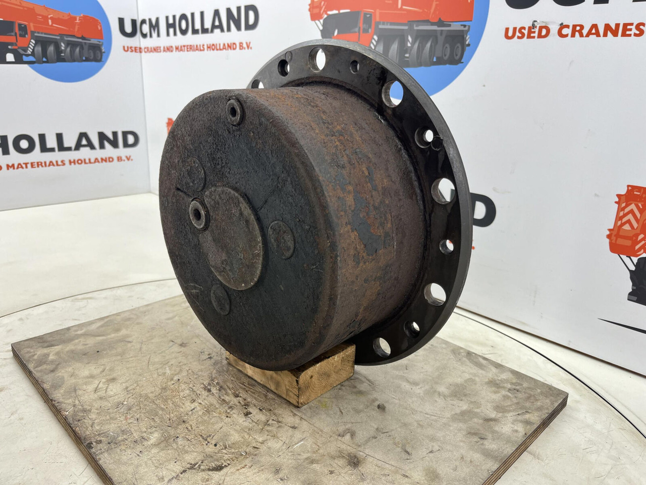 Terex AC 155 planetary gear 22-25-74-40-3pl-H135-46 - Fahrantrieb für Mobilkran: das Bild 2 Terex AC 155 planetary gear 22-25-74-40-3pl-H135-46 - Fahrantrieb für Mobilkran: das Bild 2