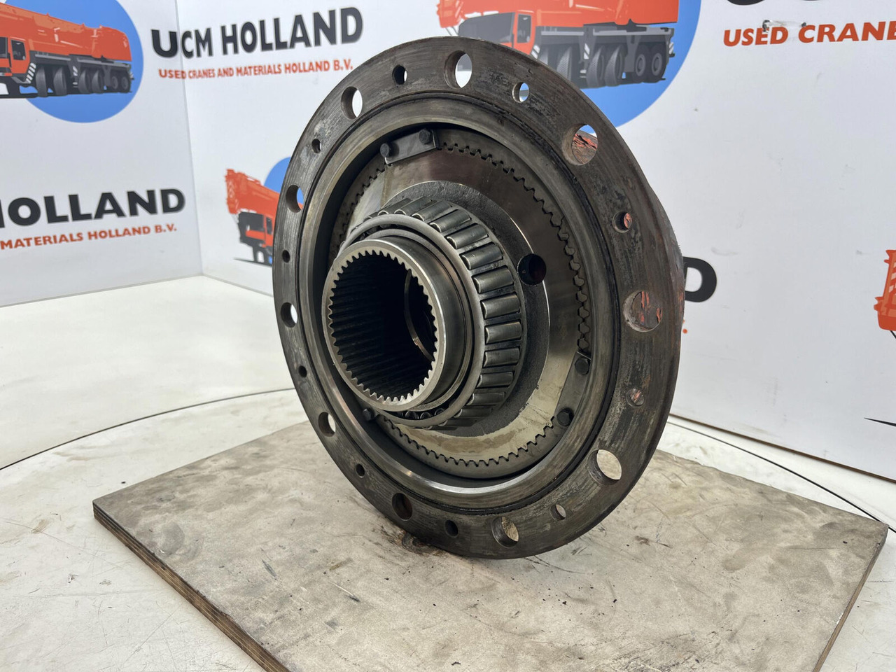 Terex AC 155 planetary gear 22-25-74-40-3pl-H135-46 - Fahrantrieb für Mobilkran: das Bild 3 Terex AC 155 planetary gear 22-25-74-40-3pl-H135-46 - Fahrantrieb für Mobilkran: das Bild 3