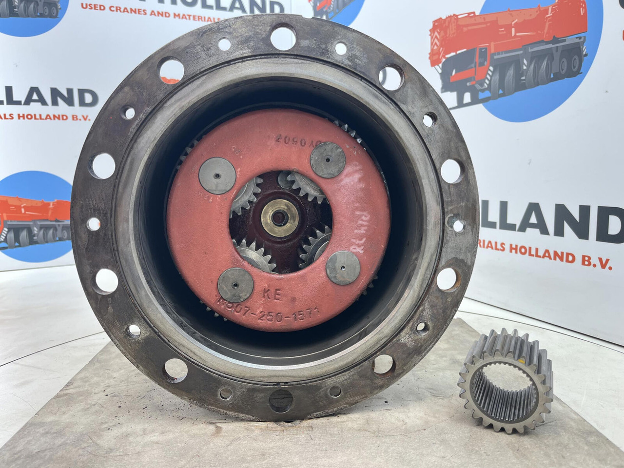 Terex AC 35 planetary gear 22-25-74-40-4pl-H137-46 - Fahrantrieb für Mobilkran: das Bild 4 Terex AC 35 planetary gear 22-25-74-40-4pl-H137-46 - Fahrantrieb für Mobilkran: das Bild 4