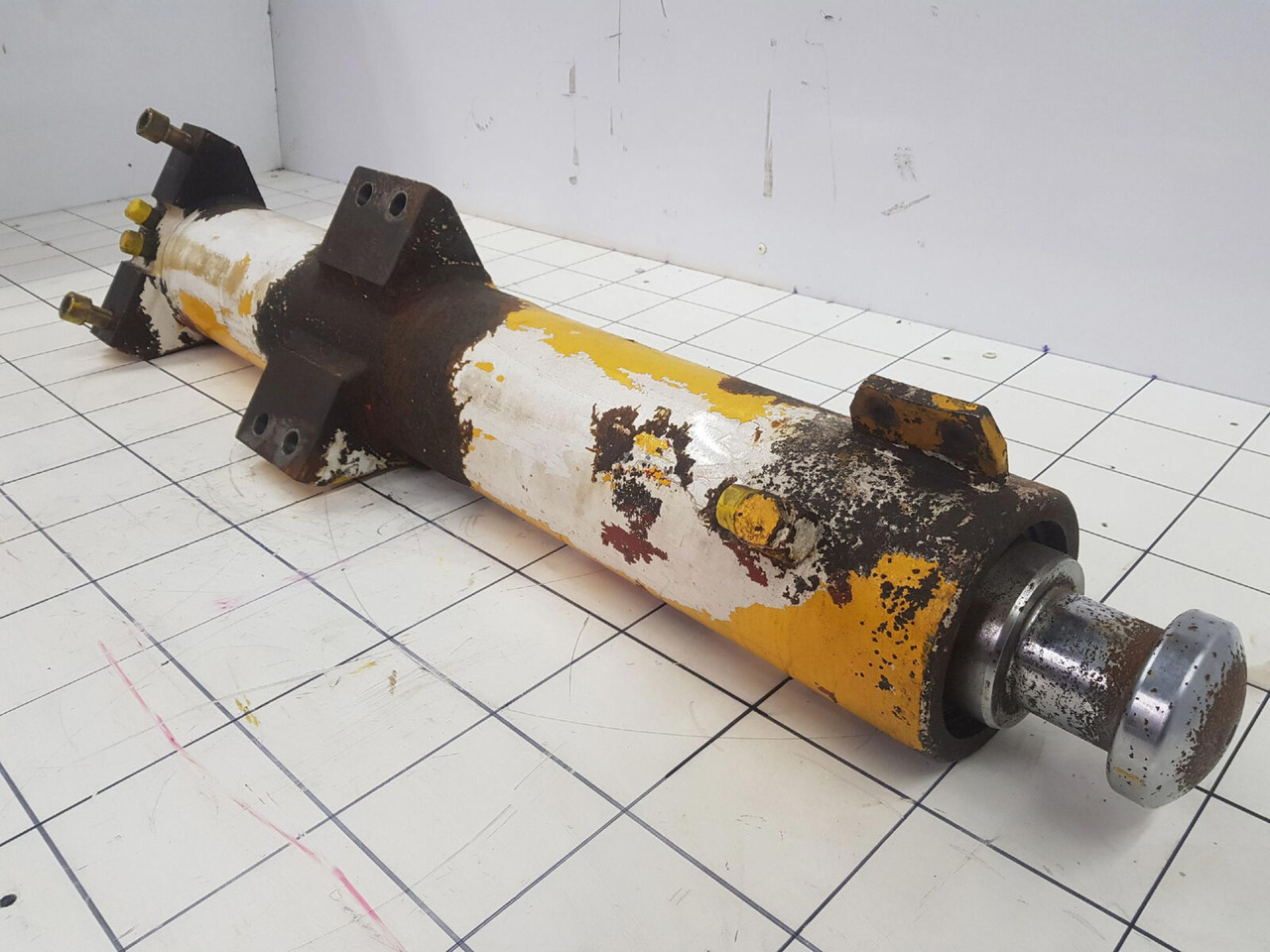Terex AC50 / AC155 support cylinder - Hydraulikzylinder für Mobilkran: das Bild 3 Terex AC50 / AC155 support cylinder - Hydraulikzylinder für Mobilkran: das Bild 3