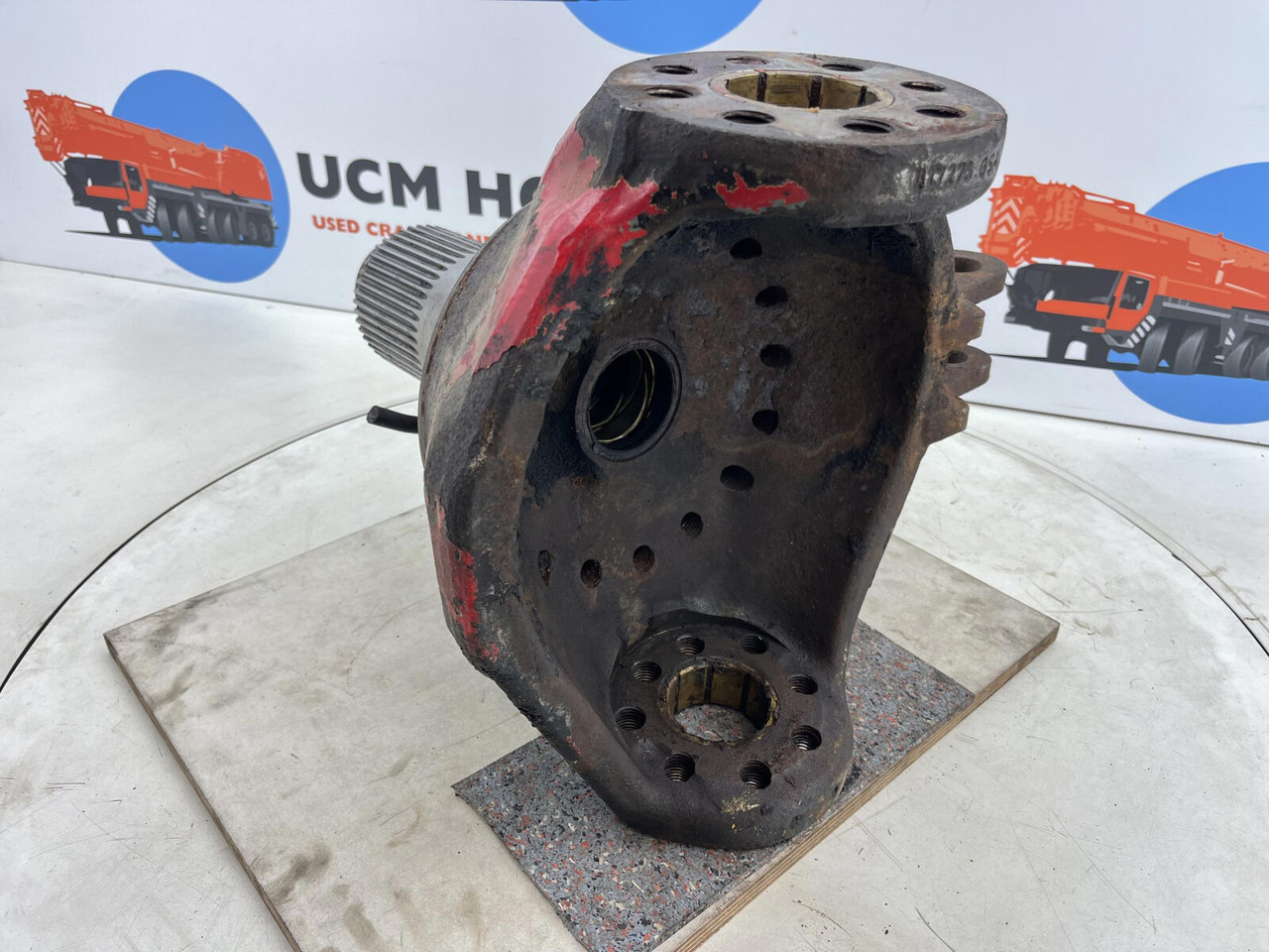 Terex Demag AC35 Steering knuckle 16 holes axle 2 right - Achsschenkel für Mobilkran: das Bild 4 Terex Demag AC35 Steering knuckle 16 holes axle 2 right - Achsschenkel für Mobilkran: das Bild 4