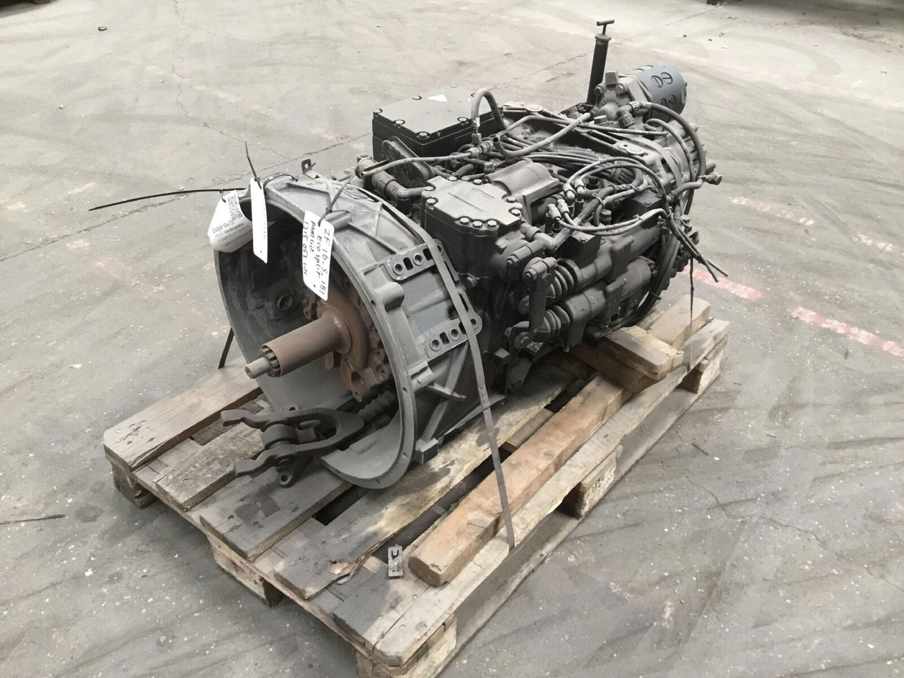 ZF ATF 60-4 gearbox EcoSplit 16-S-151 - Getriebe für Mobilkran: das Bild 4 ZF ATF 60-4 gearbox EcoSplit 16-S-151 - Getriebe für Mobilkran: das Bild 4