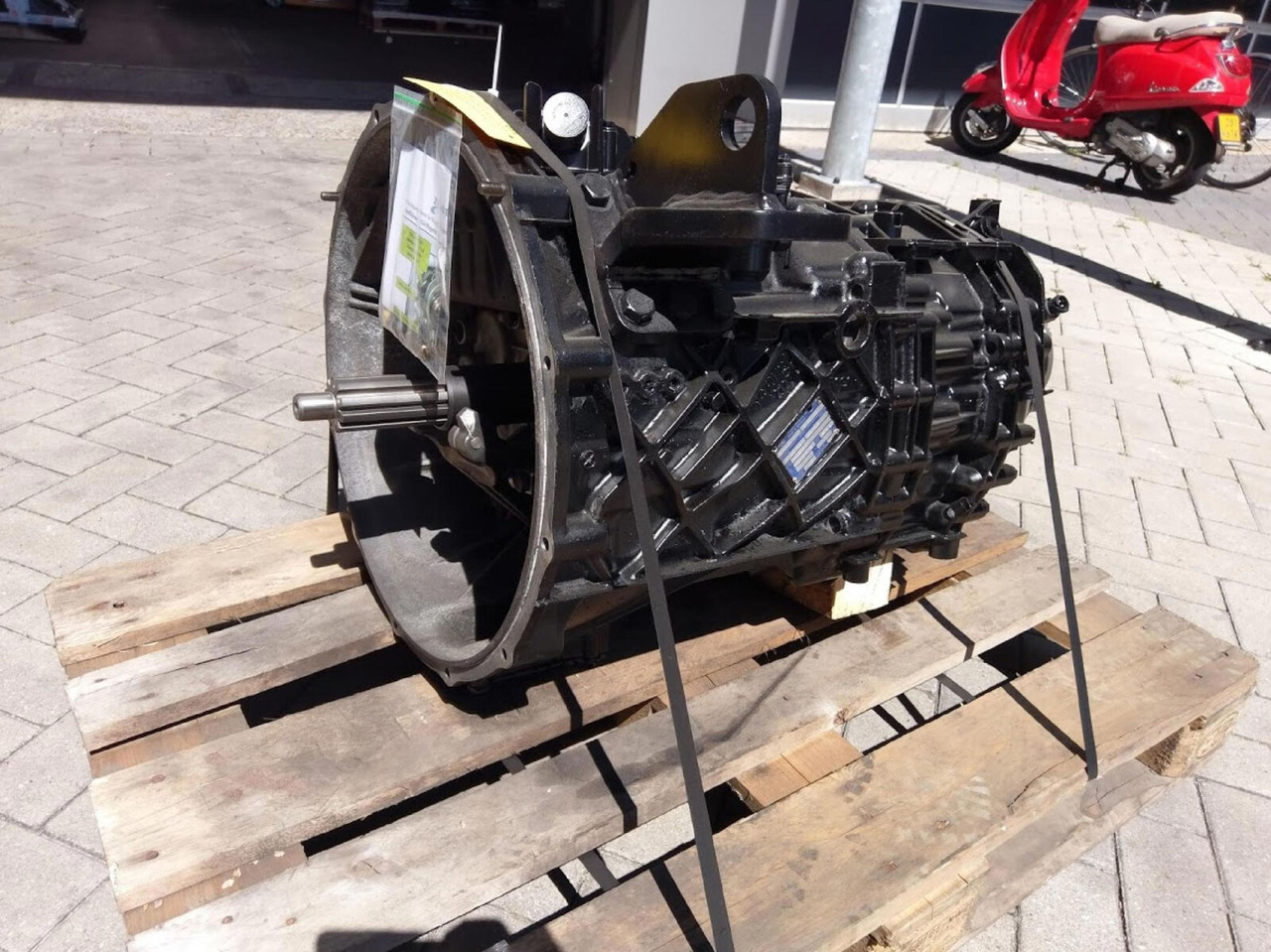 ZF LTM 1055-3.2 gearbox Astronic 12 AS 2302 - Getriebe für Mobilkran: das Bild 1 ZF LTM 1055-3.2 gearbox Astronic 12 AS 2302 - Getriebe für Mobilkran: das Bild 1