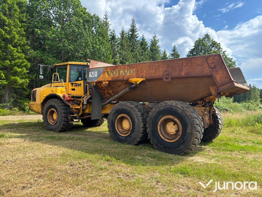 Dumper Volvo A25D - Knickgelenkter Dumper: das Bild 2 Dumper Volvo A25D - Knickgelenkter Dumper: das Bild 2