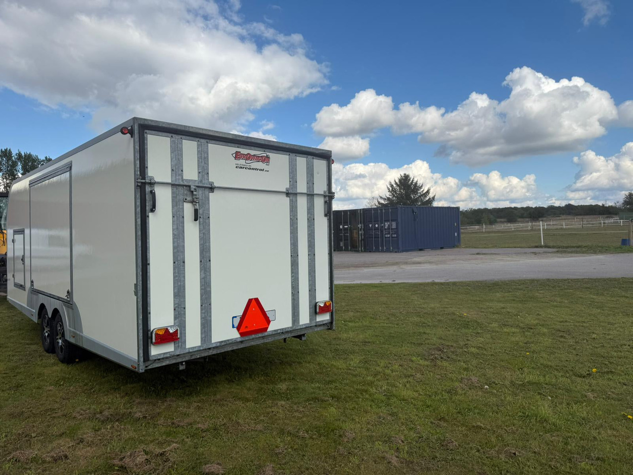 Eurowagon 6000.2.26 - Verkaufsanhänger: das Bild 5 Eurowagon 6000.2.26 - Verkaufsanhänger: das Bild 5