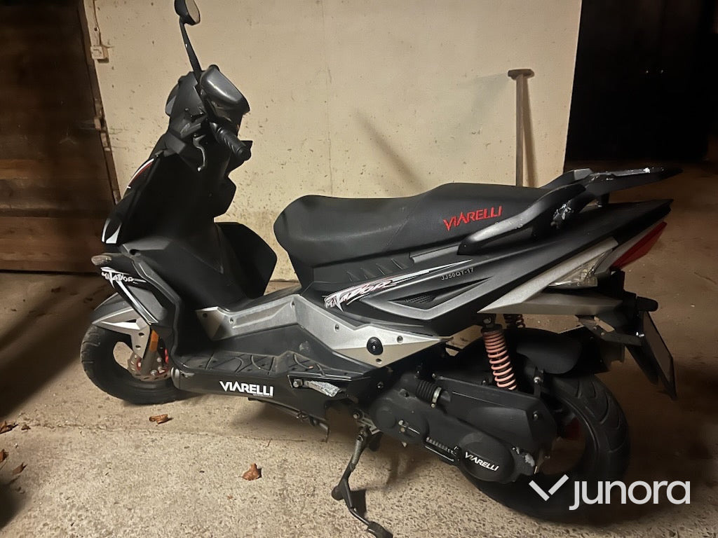 Moped - Viarelli, Matador - Motorrad: das Bild 1 Moped - Viarelli, Matador - Motorrad: das Bild 1