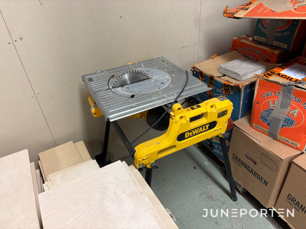 Sågbord Dewalt - Werkzeug/ Gerät: das Bild 4 Sågbord Dewalt - Werkzeug/ Gerät: das Bild 4