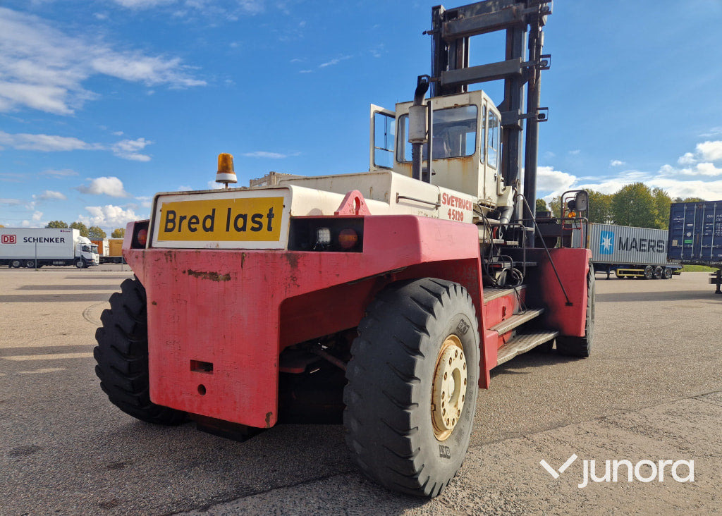 Svetruck 45120 Container Truck - Containerstapler: das Bild 4 Svetruck 45120 Container Truck - Containerstapler: das Bild 4