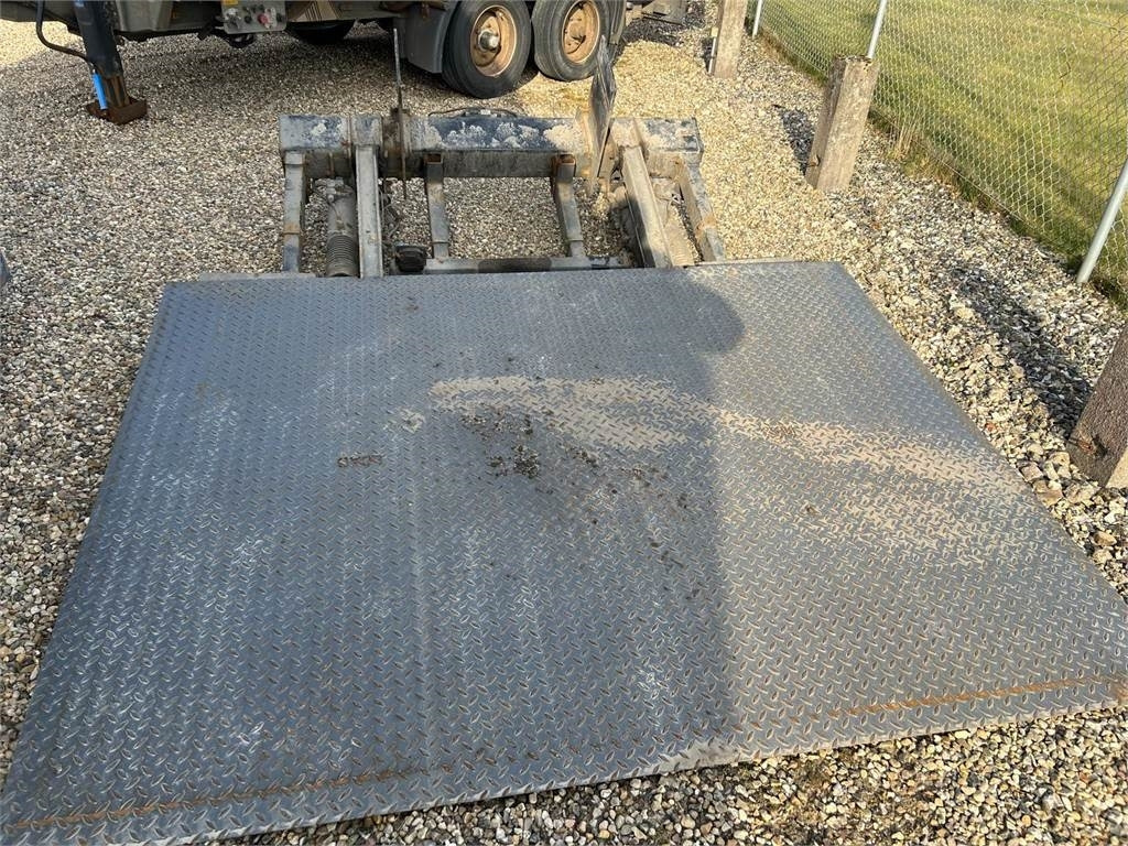 7,5 mtr alu fragtlad - Zepro Z2500-150 MA lift - Kofferaufbau: das Bild 4 7,5 mtr alu fragtlad - Zepro Z2500-150 MA lift - Kofferaufbau: das Bild 4