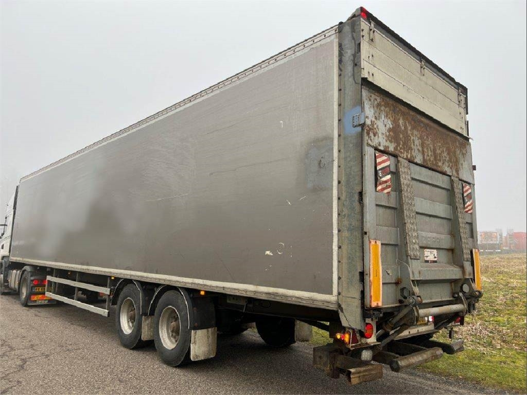 Fruehauf 13,6 mtr box - lodretstående lift - Koffer Auflieger: das Bild 4 Fruehauf 13,6 mtr box - lodretstående lift - Koffer Auflieger: das Bild 4