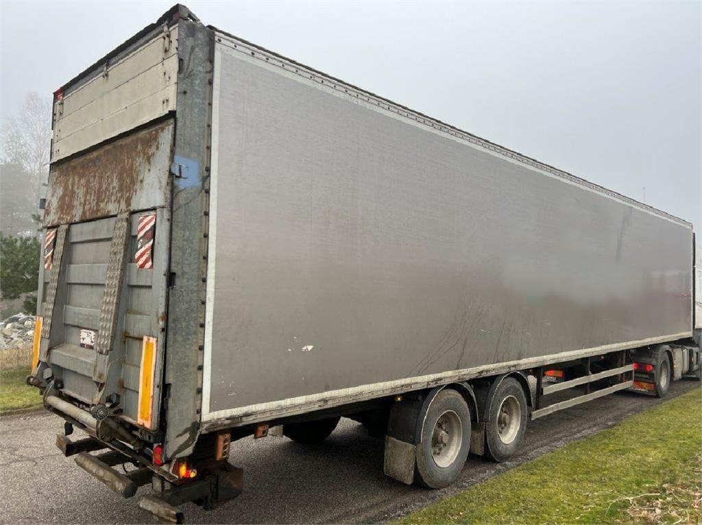 Fruehauf 13,6 mtr box - lodretstående lift - Koffer Auflieger: das Bild 1 Fruehauf 13,6 mtr box - lodretstående lift - Koffer Auflieger: das Bild 1
