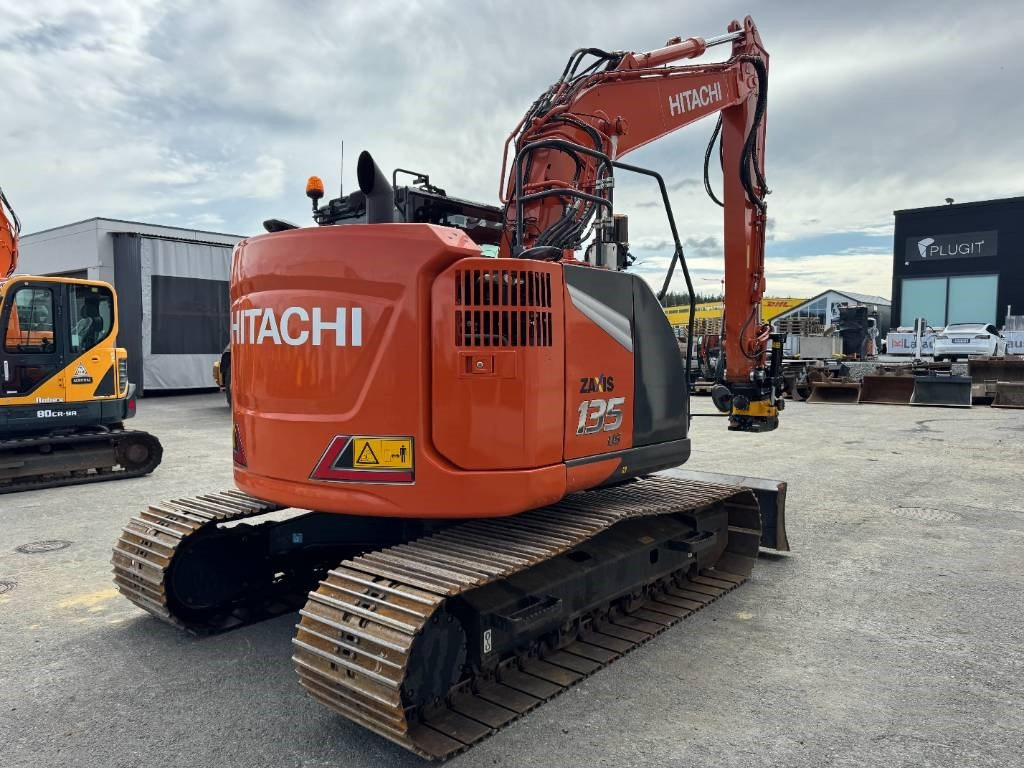Hitachi ZX 135 USBL-7 - Kettenbagger: das Bild 5 Hitachi ZX 135 USBL-7 - Kettenbagger: das Bild 5
