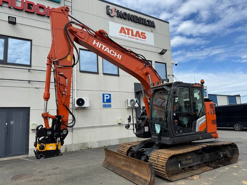 Hitachi ZX 135 USBL-7 - Kettenbagger: das Bild 2 Hitachi ZX 135 USBL-7 - Kettenbagger: das Bild 2