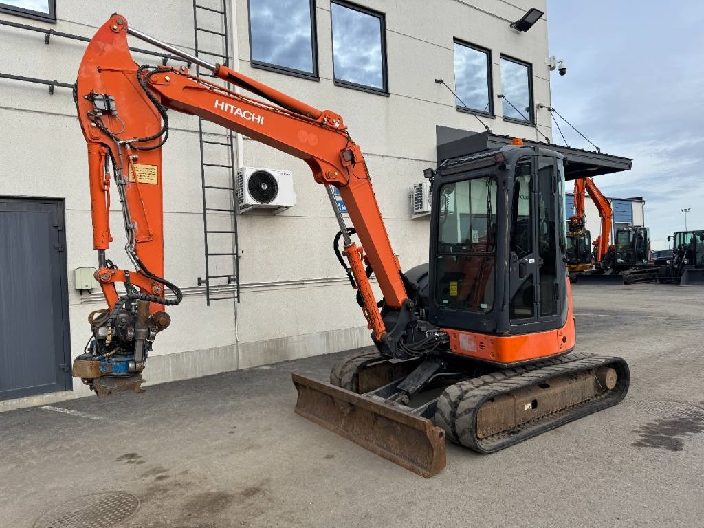 Hitachi ZX50U-2 PYÖRITTÄJÄLLÄ - Minibagger: das Bild 2 Hitachi ZX50U-2 PYÖRITTÄJÄLLÄ - Minibagger: das Bild 2