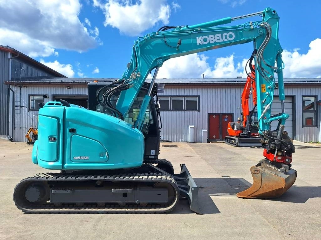 Kobelco MYYTY! SOLD! SK75SR-7 PYÖRITTÄJÄLLÄ - Minibagger: das Bild 5 Kobelco MYYTY! SOLD! SK75SR-7 PYÖRITTÄJÄLLÄ - Minibagger: das Bild 5