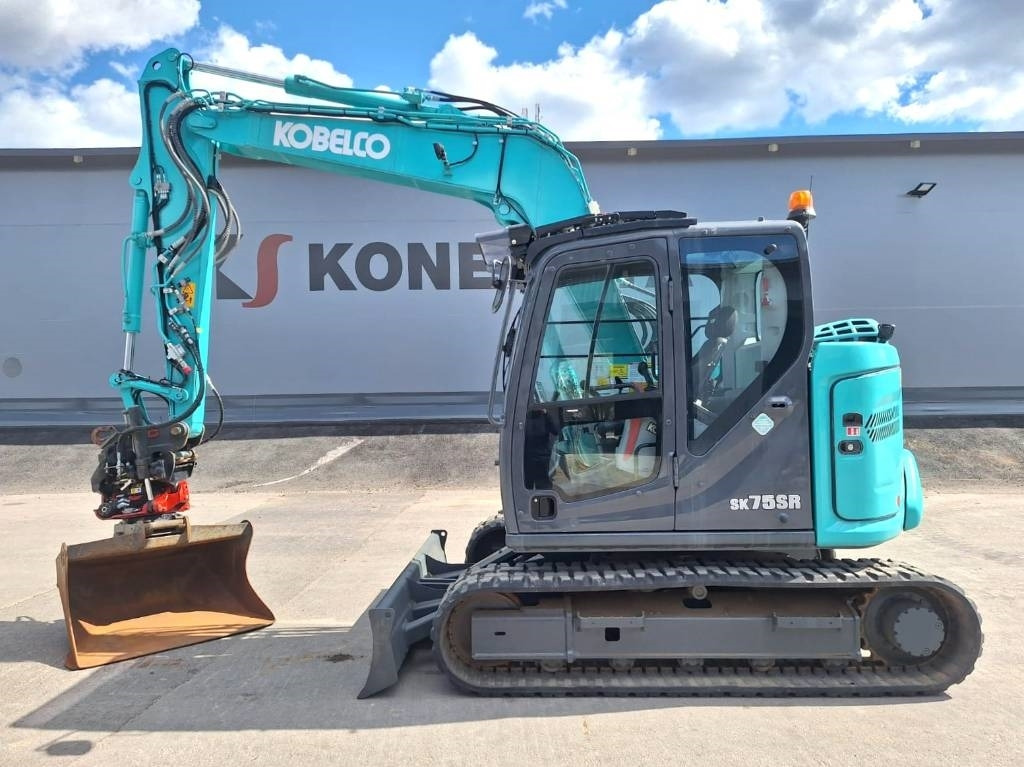 Kobelco MYYTY! SOLD! SK75SR-7 PYÖRITTÄJÄLLÄ - Minibagger: das Bild 1 Kobelco MYYTY! SOLD! SK75SR-7 PYÖRITTÄJÄLLÄ - Minibagger: das Bild 1