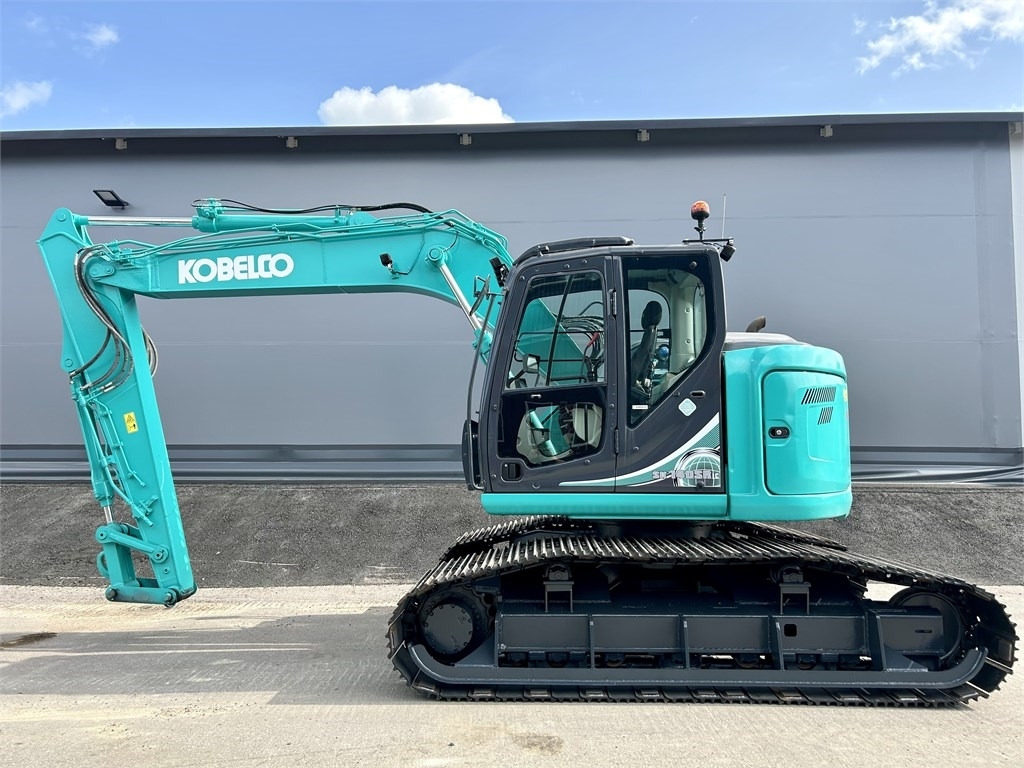 Kobelco SK140SRL-5 JATKETTU SUOALUSTA TULOSSA - Kettenbagger: das Bild 1 Kobelco SK140SRL-5 JATKETTU SUOALUSTA TULOSSA - Kettenbagger: das Bild 1