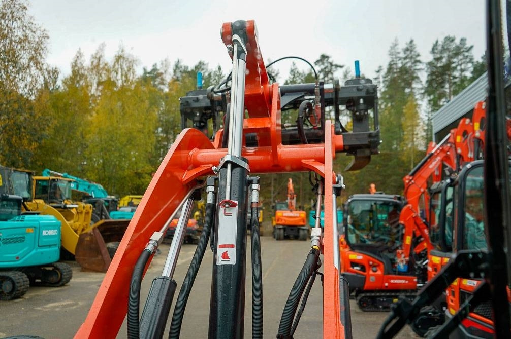 Radlader Kubota R090 VARUSTELTU: das Bild 26