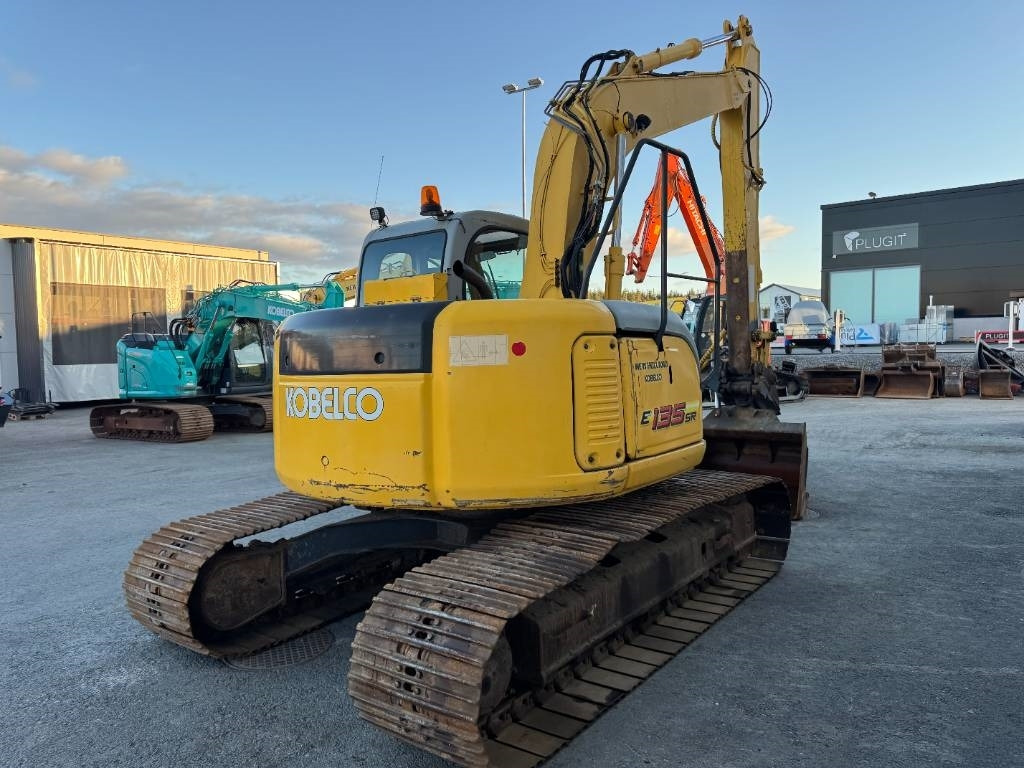 New Holland E 135 SR LC - Kettenbagger: das Bild 5 New Holland E 135 SR LC - Kettenbagger: das Bild 5