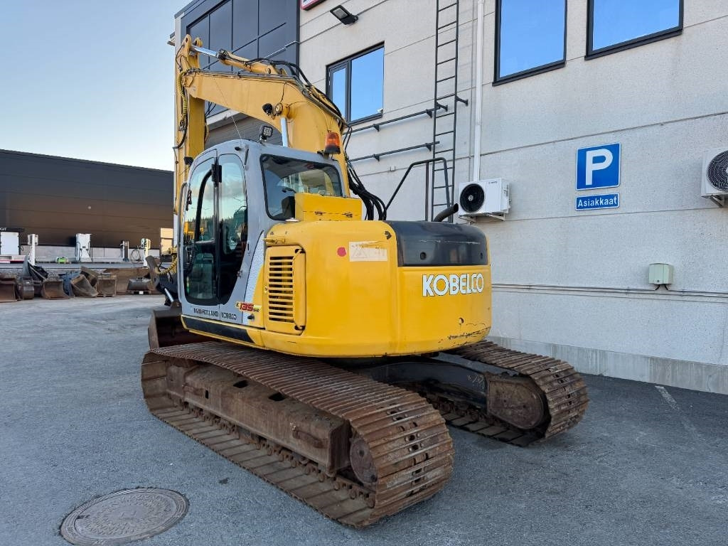 New Holland E 135 SR LC - Kettenbagger: das Bild 3 New Holland E 135 SR LC - Kettenbagger: das Bild 3