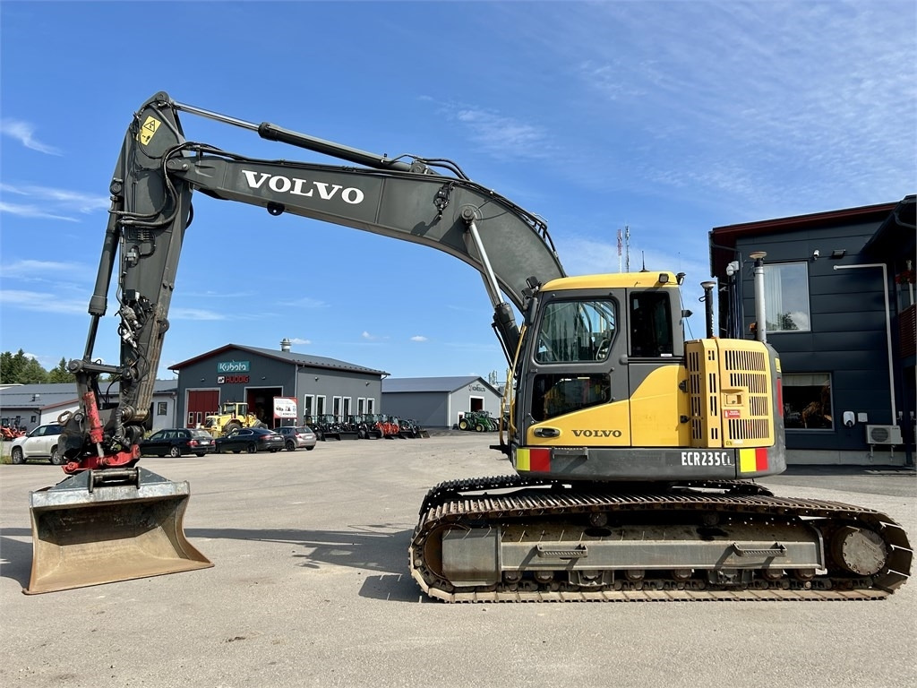 Volvo ECR235CL PYÖRITTÄJÄ, 3D-LAITTEET - Kettenbagger: das Bild 1 Volvo ECR235CL PYÖRITTÄJÄ, 3D-LAITTEET - Kettenbagger: das Bild 1