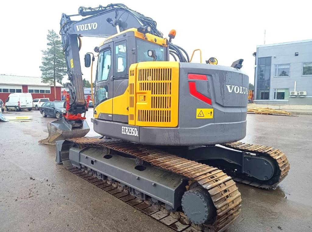 Volvo ECR235DL PYÖRITTÄJÄLLÄ - Kettenbagger: das Bild 3 Volvo ECR235DL PYÖRITTÄJÄLLÄ - Kettenbagger: das Bild 3