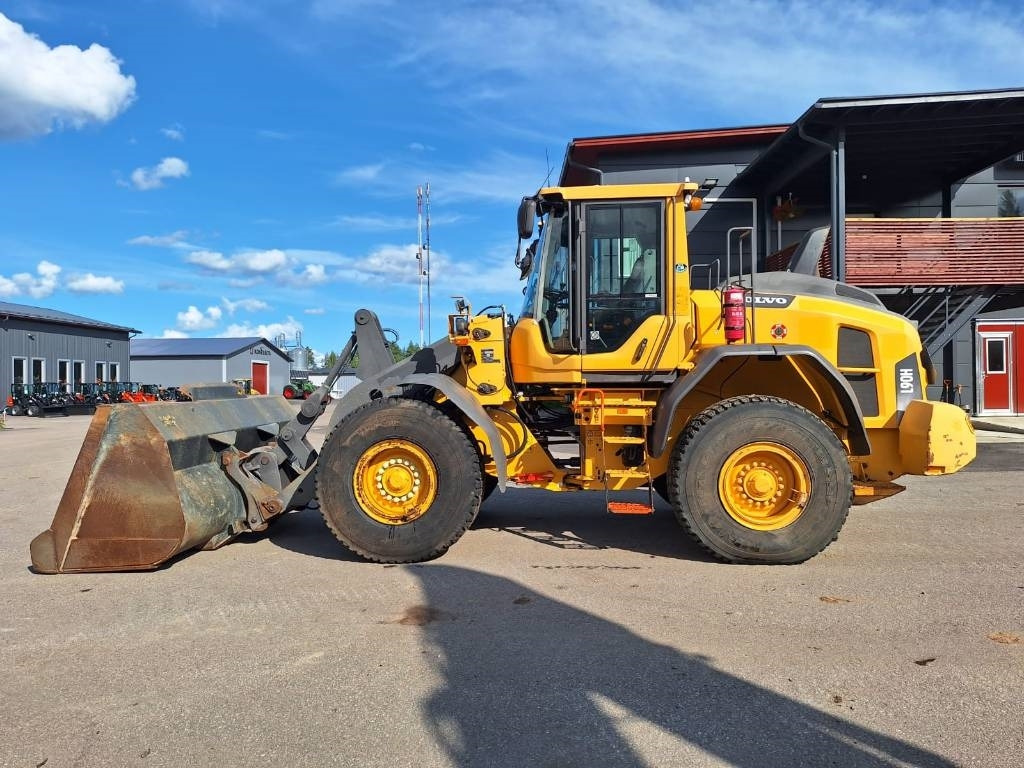 Volvo L90H RASVARI, VAAKA YM. - Radlader: das Bild 1 Volvo L90H RASVARI, VAAKA YM. - Radlader: das Bild 1