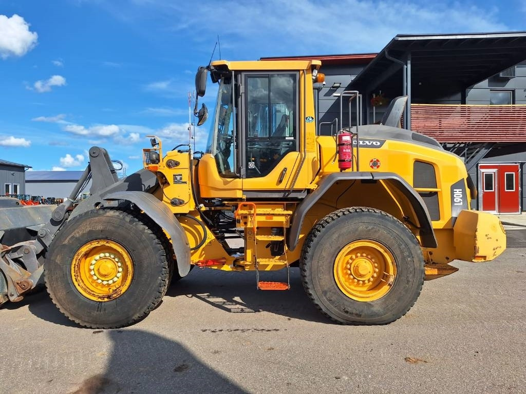 Volvo L90H RASVARI, VAAKA YM. - Radlader: das Bild 2 Volvo L90H RASVARI, VAAKA YM. - Radlader: das Bild 2