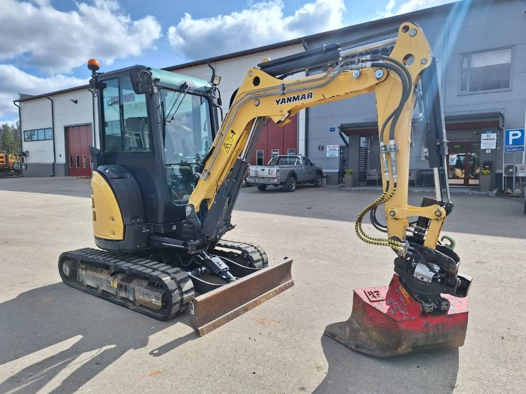 Yanmar ViO33-U PYÖRITTÄJÄLLÄ - Minibagger: das Bild 5 Yanmar ViO33-U PYÖRITTÄJÄLLÄ - Minibagger: das Bild 5